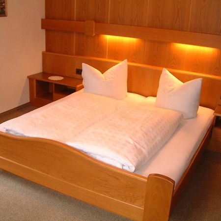Garni Mathonerhof Hotel Ischgl Ngoại thất bức ảnh