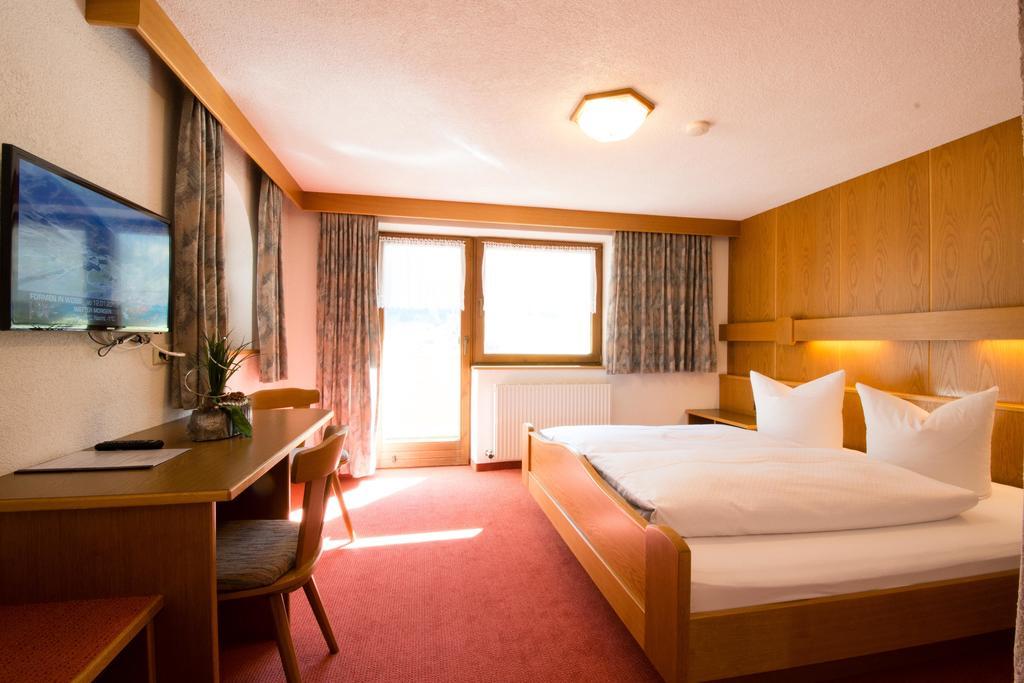 Garni Mathonerhof Hotel Ischgl Phòng bức ảnh