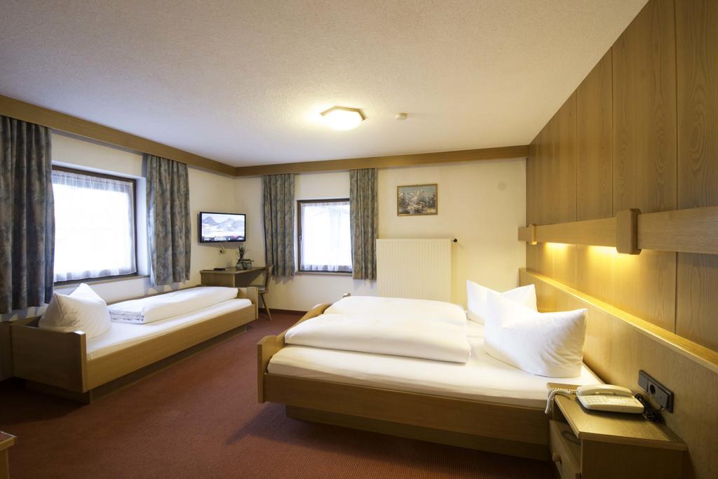 Garni Mathonerhof Hotel Ischgl Phòng bức ảnh